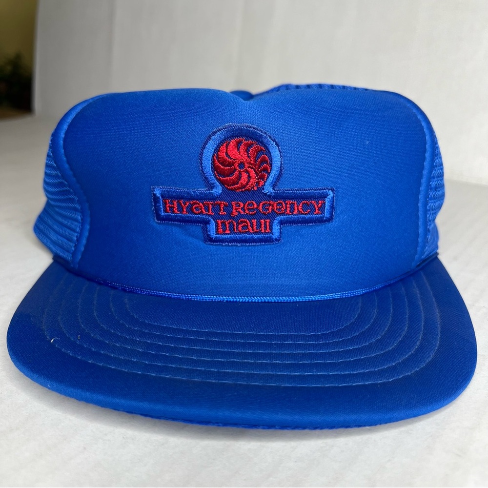 Vintage 1980s Hyatt Regency Maui Trucker SnapBack Mesh Hat Cap Blue Red